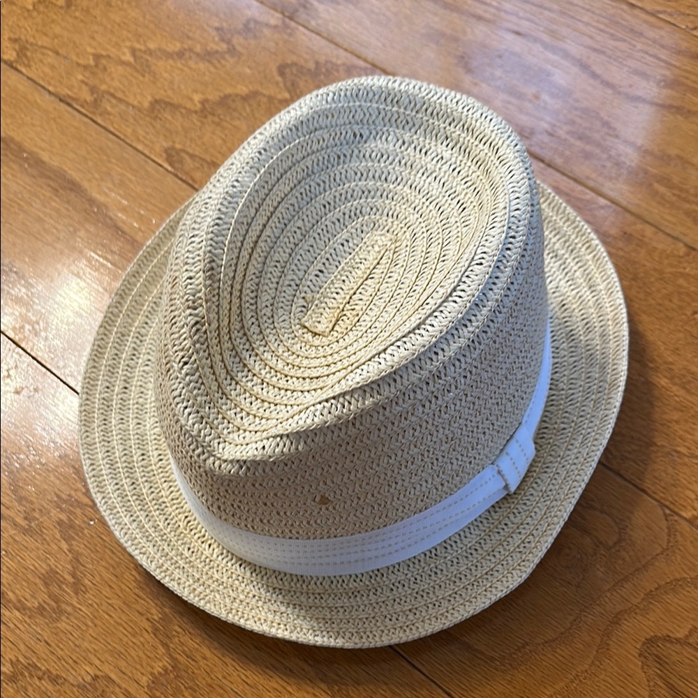 Stylish Tan Straw Fedora with White Band